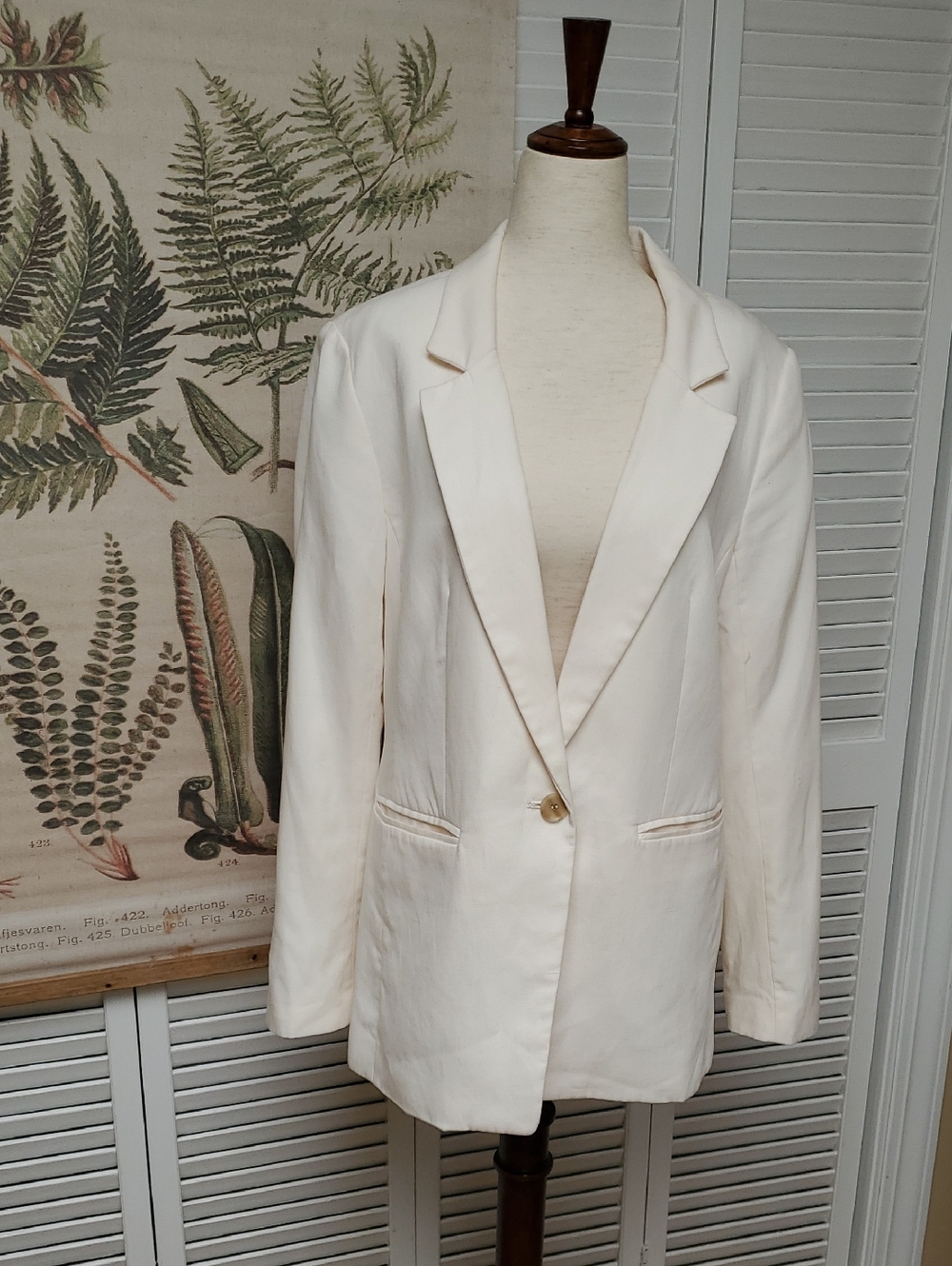 LOFT Whisper Cream Single-Button Blazer with Notch Lapel